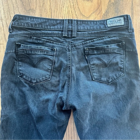 Levi’s Flatter & Flaunt Skinny Leg Black Denim Jeans Size 12 - Picture 15 of 15